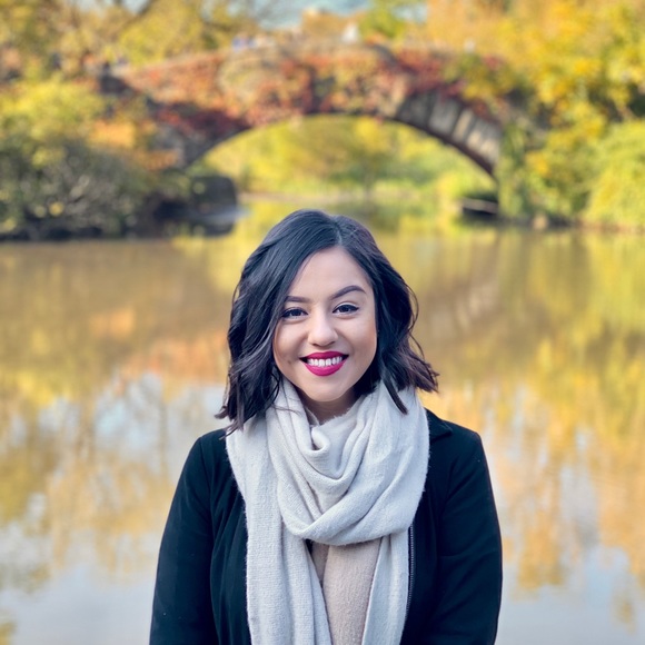 Meet your Posher, Coraima - Picture 1 of 5